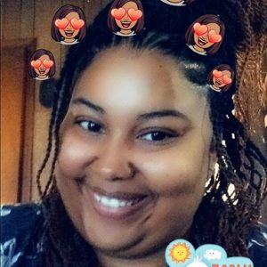 Meet your Posher, Latoria